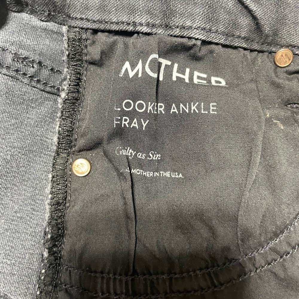 MOTHER Looker Ankle Fray in Guilty As Sin Size 27 - Picture 12 of 15